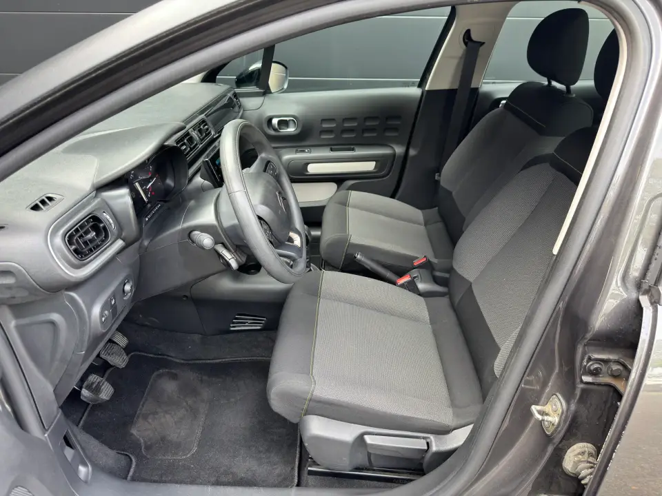 Citroën C3 1.5 BlueHDI 100 Feel S&S — photo 21 sur 27