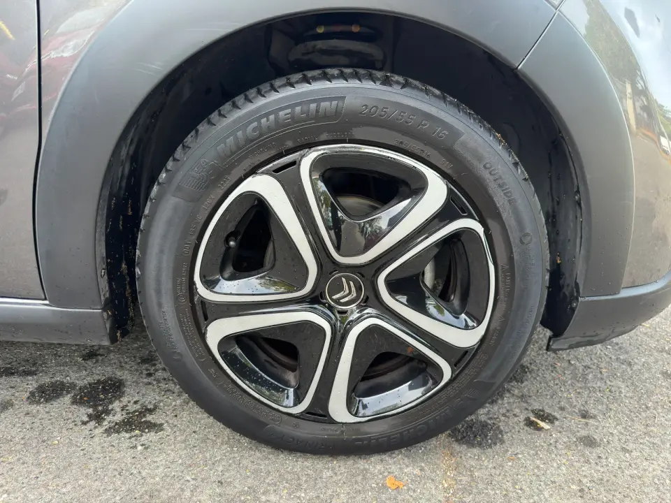 Citroën C3 1.5 BlueHDI 100 Feel S&S — photo 14 sur 27