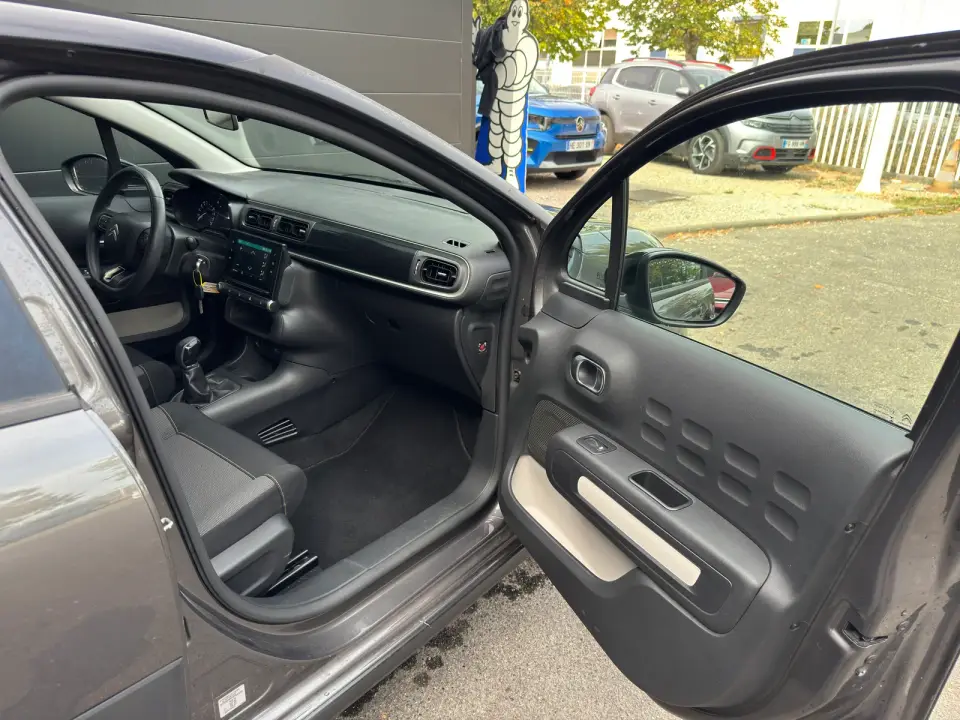 Citroën C3 1.5 BlueHDI 100 Feel S&S — photo 18 sur 27