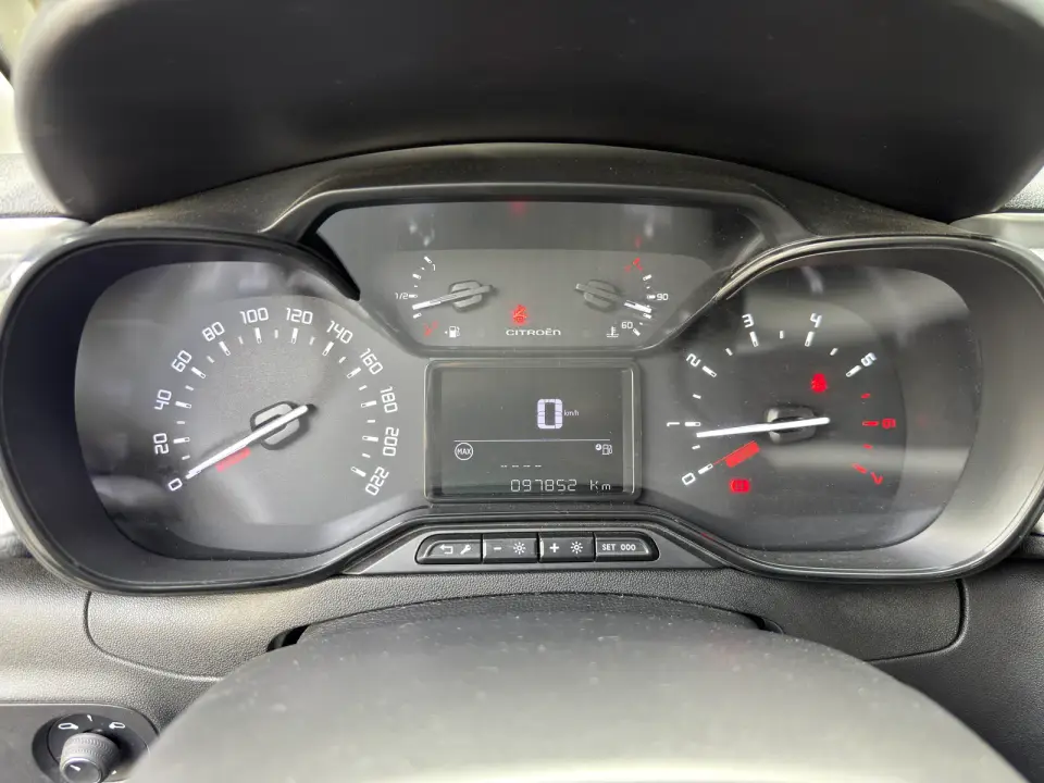 Citroën C3 1.5 BlueHDI 100 Feel S&S — photo 20 sur 27