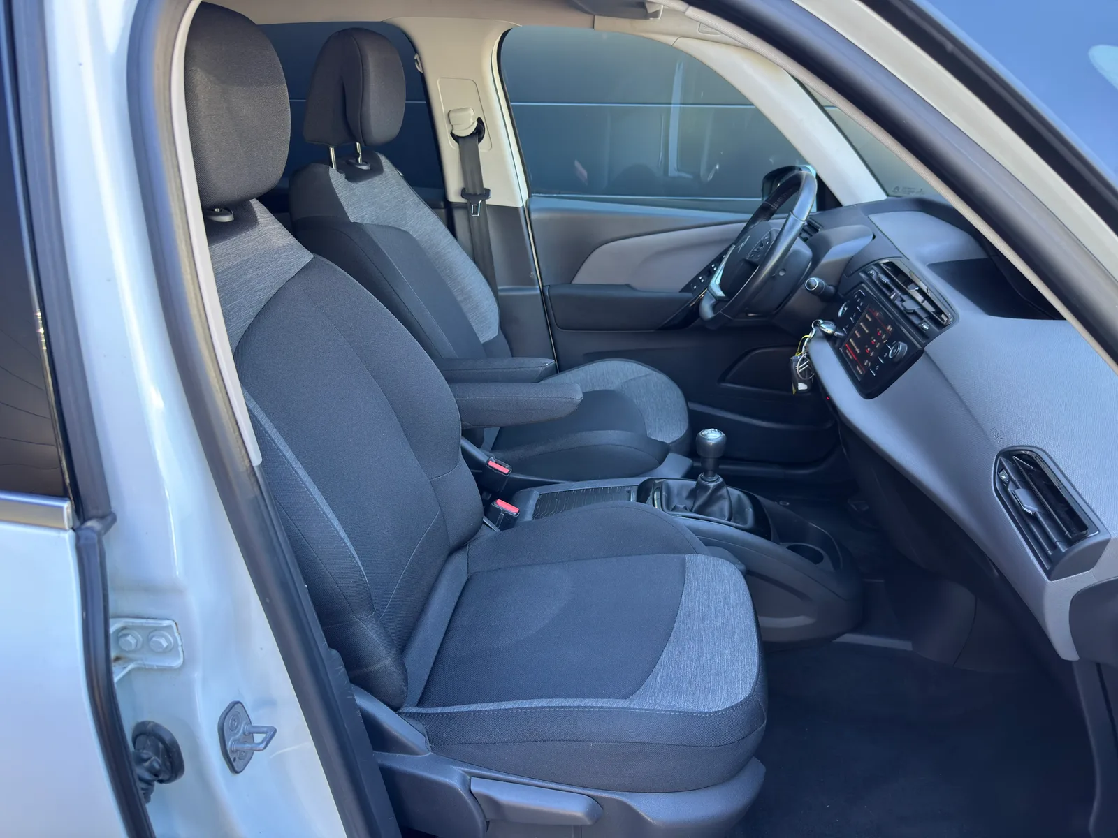 Citroën C4 Picasso - Photo 26