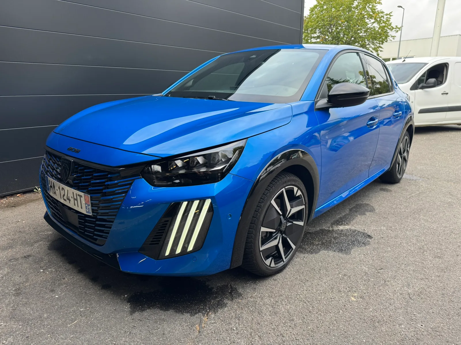 Peugeot 208 GT Hybride