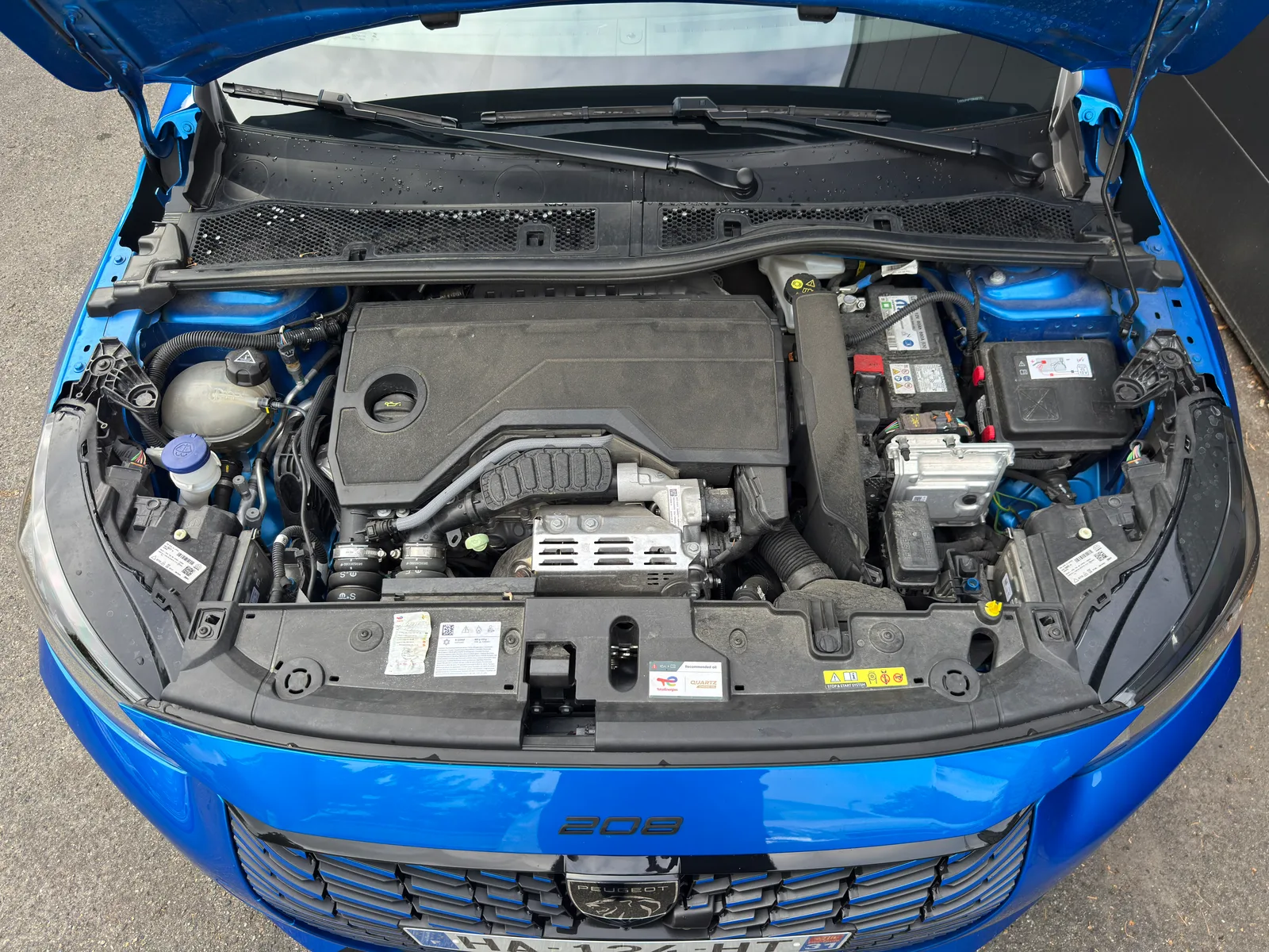Peugeot 208 GT Hybride - Photo 10