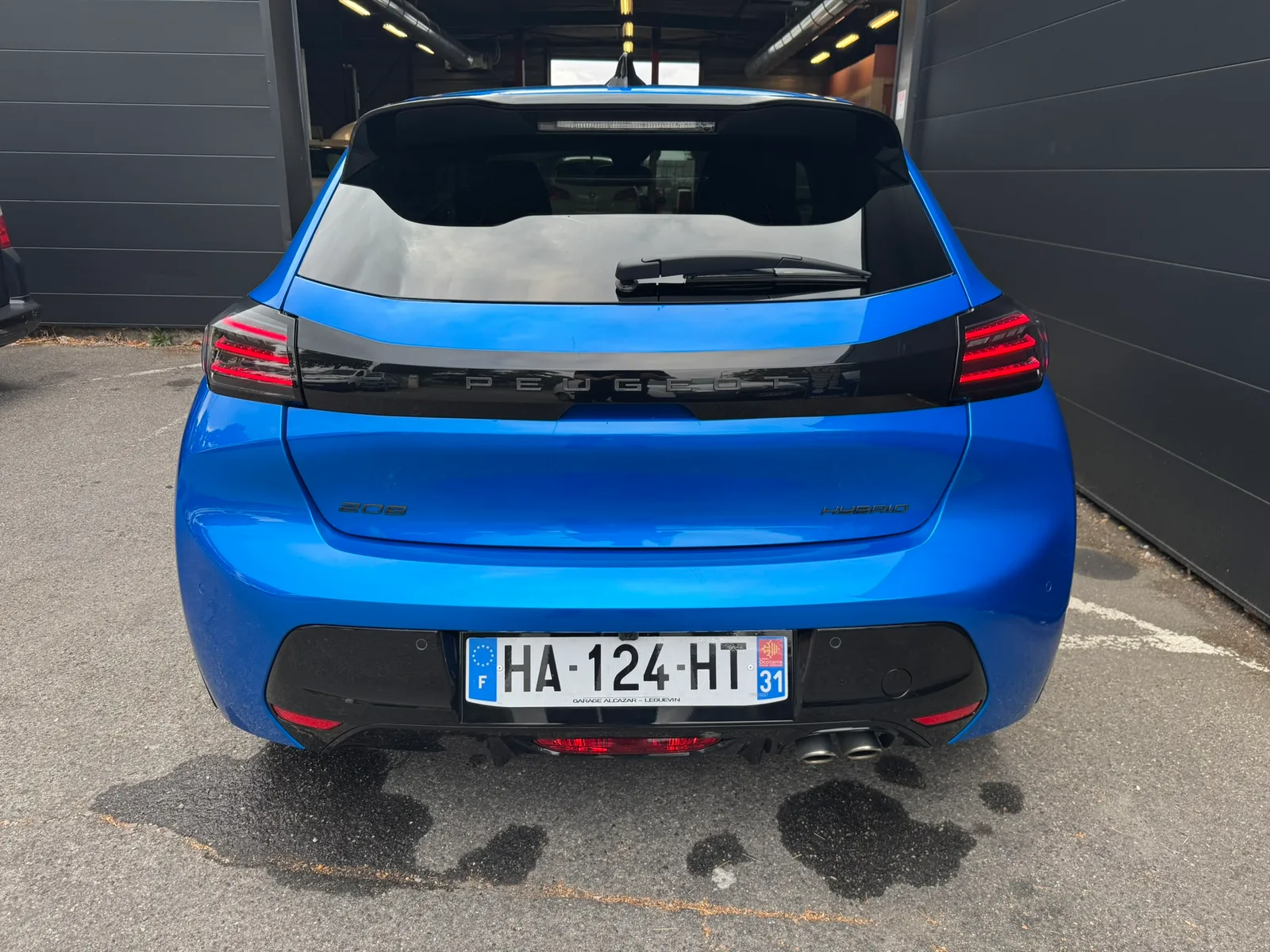 Peugeot 208 GT Hybride - Photo 4